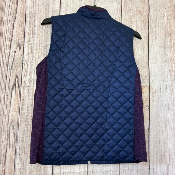 Weekends By Chicos Womens Quilted Lightweight Vest size 2 or Large - Picture 5 of 9